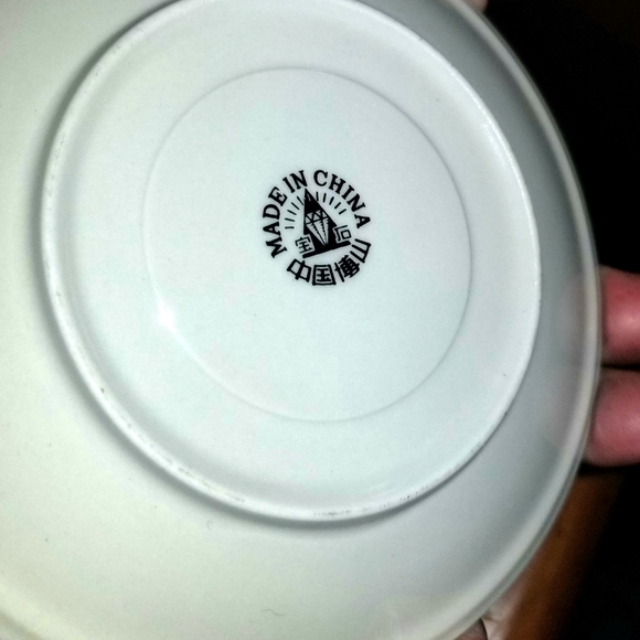 Vintage Demitasse tea cup and saucer - Picture 4 of 4